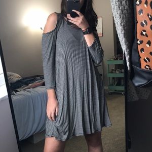 cutout sleeve striped dress